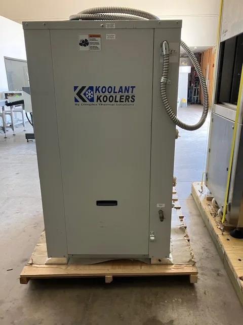10 Ton, Dimplex Thermal #SVI-10000-M, Air Cooled Chiller, 3 HP process pump, 2018 - Image 2