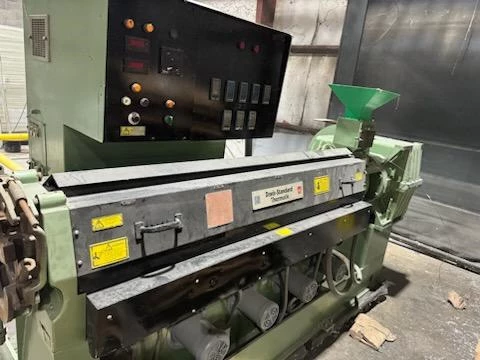 3-1/2" Davis Standard #35IN35, Extruder, 24:1 L/D, air cooled, (5) zones, 50 HP, Dura Drive, 17.34:1 gearbox - Image 2