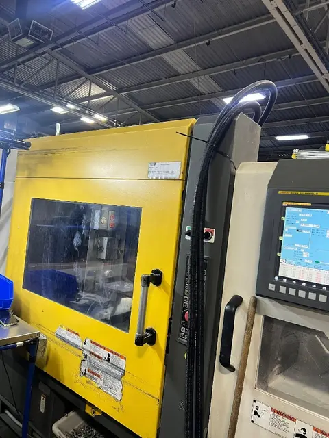 275 Ton, 14.6 oz., Cincinnati Milacron #Roboshot-S2000I-275B, Injection Molding Machine, 27.9" x 25" tie - Image 4