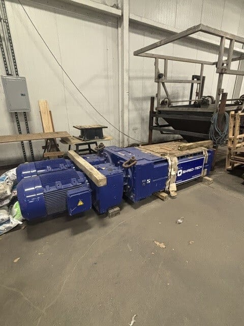 Shred-Tech #ST-75-ES, Dual Shaft Shredder, 37" x 25" cutting chamber, (54) 12.5" diameter knives, (2) 50 HP - Image 1