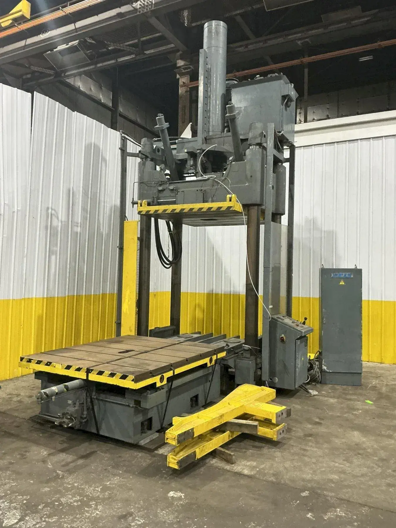 100 Ton, Reis #TUS-160, Hydraulic Mold Spotting and Tryout Press, 4-post, 39.37" stroke, 41.33" open, 61" x - Image 4