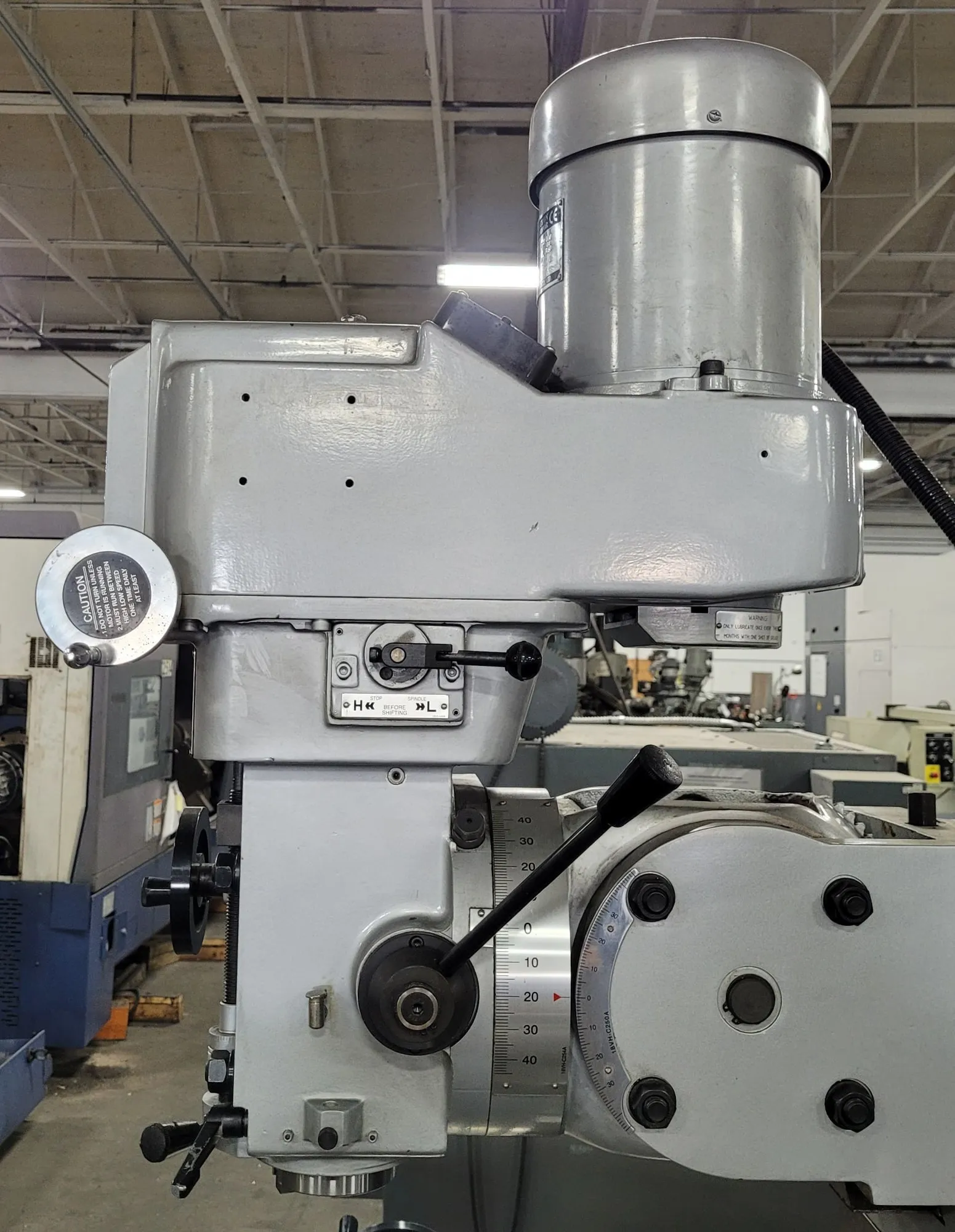 Sharp #VH-25, Vertical/Horizontal Combination Milling Machine, 10" x 56" table, NMTB-40, 5 HP, 60-4500 RPM - Image 7