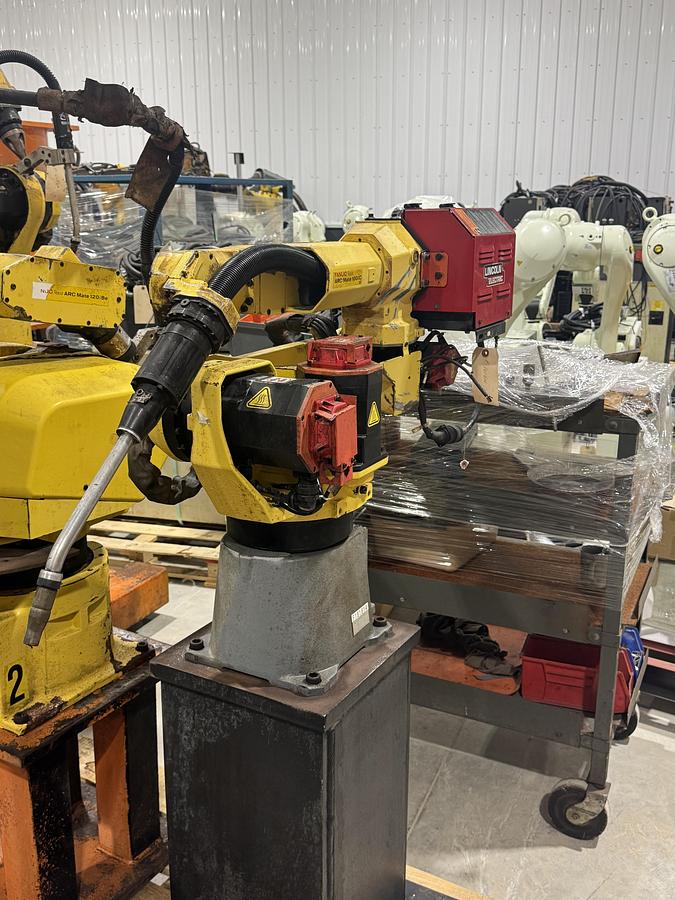 Fanuc Arc-Mate-100iC/12, 6-Axis Articulated Welding Robot, 12 kg payload, 1420mm reach, R-30iB controller - Image 7