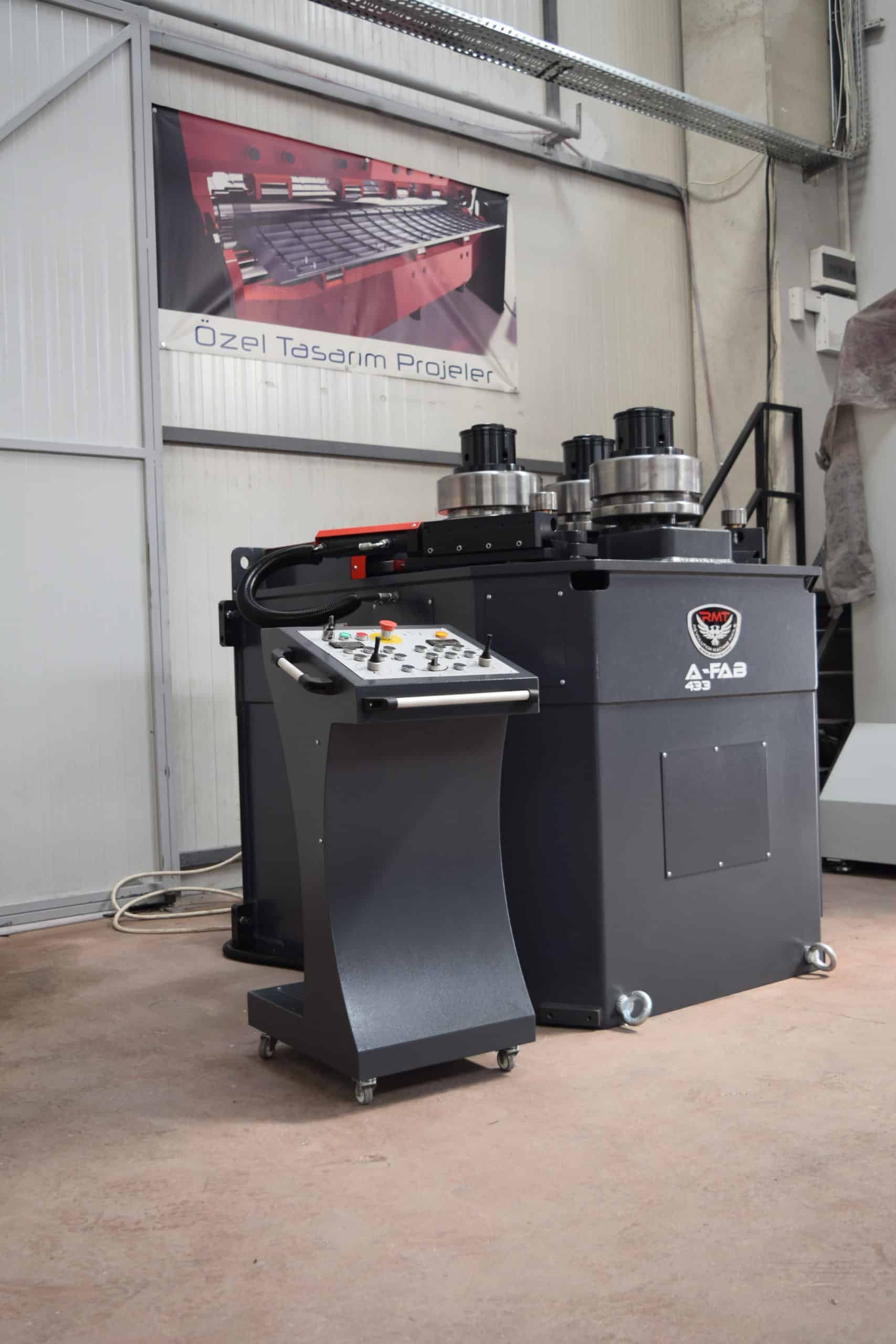 4" x 4" x 3/8" RMT #A-FAB-HD-433, hydraulic angle roll, 15 HP, 4.3" shaft diameter, 12.4" roll diameter, 6-32 - Image 4