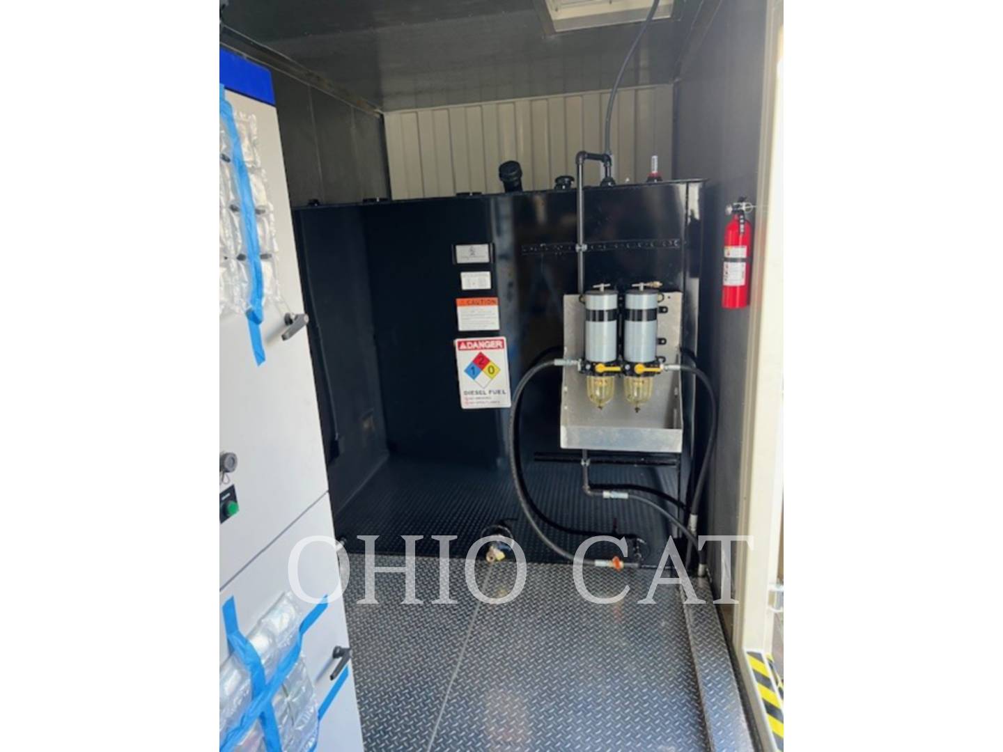 1250 KW Caterpillar XQ 1250, Mobile Generator Set, Diesel, 1800 RPM, 480V, 1786 hours, 1995 - Image 4