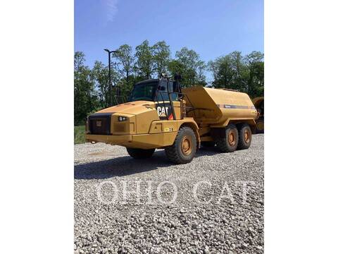 Caterpillar 725C WT, Articulated Truck, 9121 hours, S/N: TFB00689, 2015 - Image 1