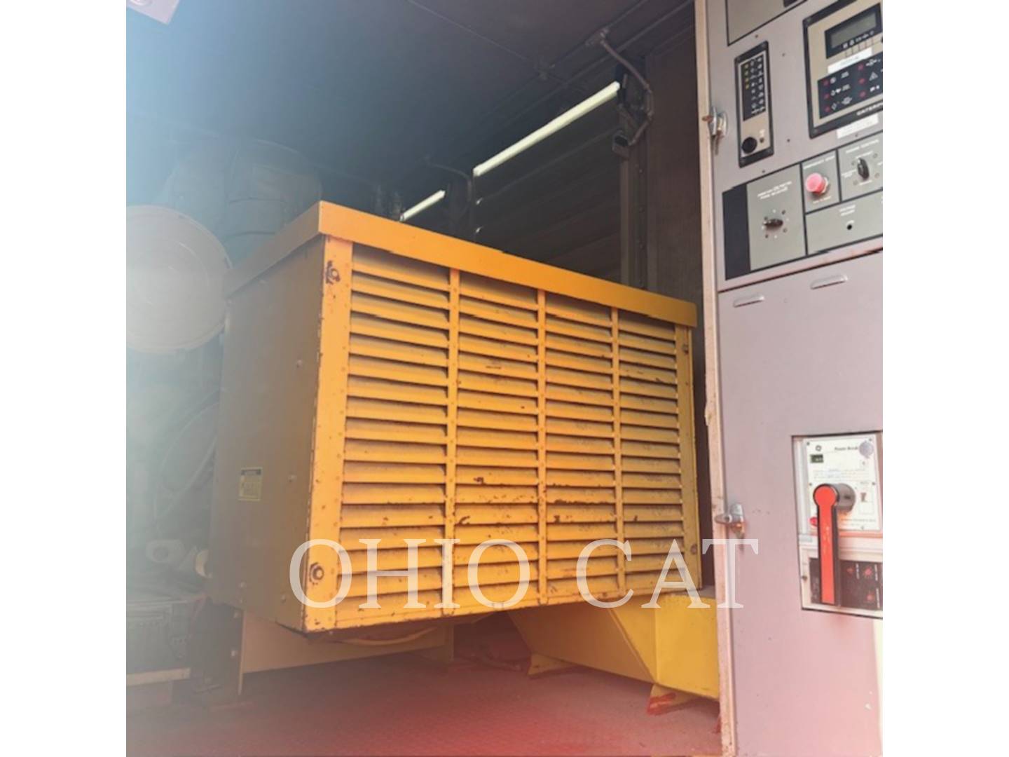 1600 KW Caterpillar #XQ1750, mobile diesel generator set, 400 Volts, 1800 RPM, 900 hours, 1993 - Image 4