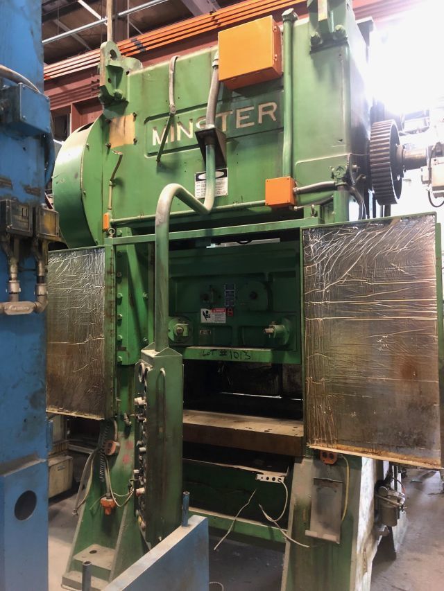 200 Ton, Minster #P2-200-48, high speed, 1" stroke, 18" Shut Height, air clutch & brake, #13636J - Image 1
