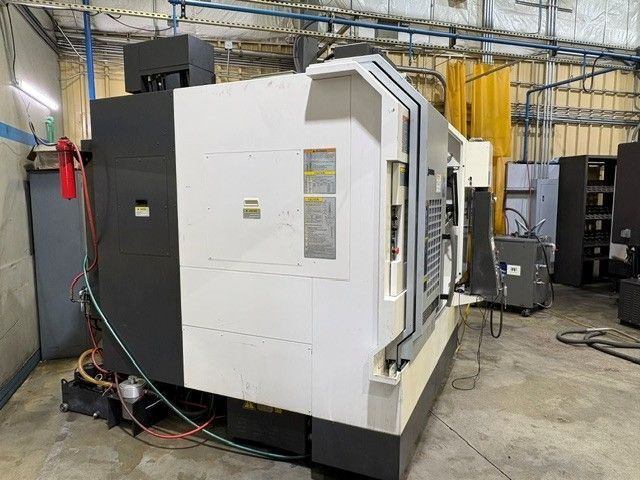 Okuma #Genos-M560-V, CNC vertical machining center, 32 automatic tool changer, 41.3" X, 22" Y, 18.1" Z, 15000 - Image 6