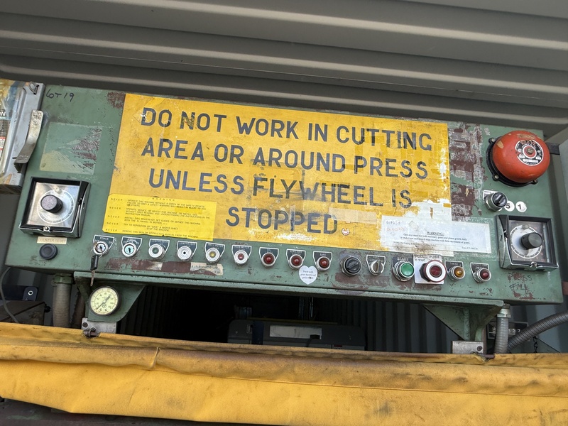100 Ton, Thomson National Press #8-6-ACDM, Clamshell Die Cutting & Creasing Press, 28" x41" platen, 5 HP, air - Image 3