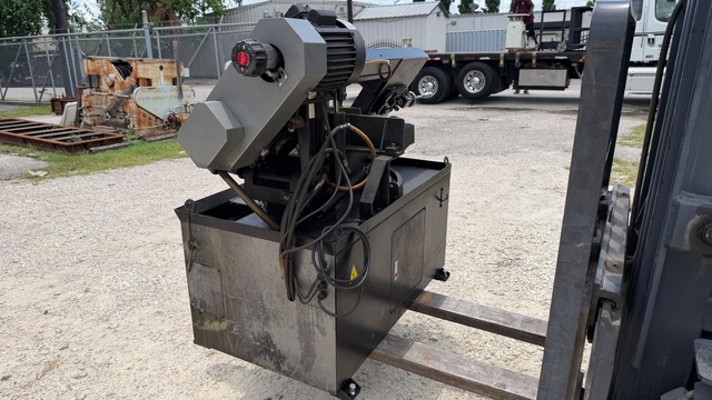 8" x 13" Jet #EHB-8VSM, Variable Speed Horizontal Mitre Bandsaw, 8" round, 13" x 5.25" rectangle, 82-310 FPM - Image 4