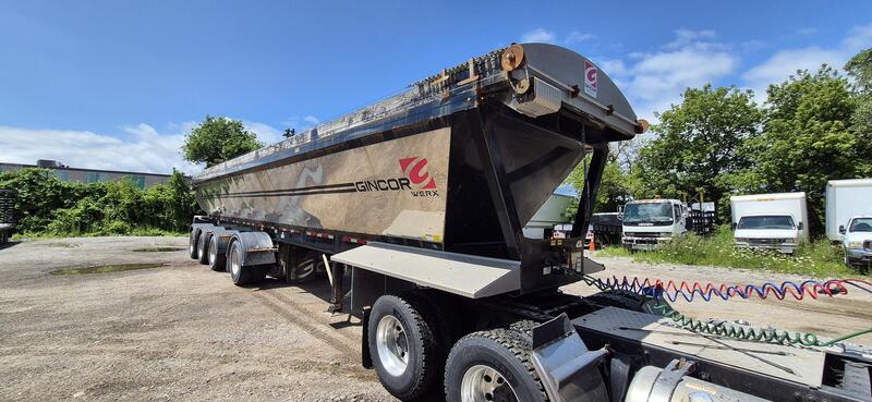 Gincor #SPIF, 48' quad axle live bottom trailer, air ride, tarp system, 132,167 lb. GVWR, 2023 - Image 3