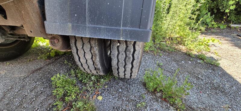 Gincor #SPIF, 48' quad axle live bottom trailer, air ride, tarp system, 132,167 lb. GVWR, 2023 - Image 10