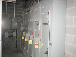 Allen-Bradley, low voltage motor control, (4) size 5 - Image 1
