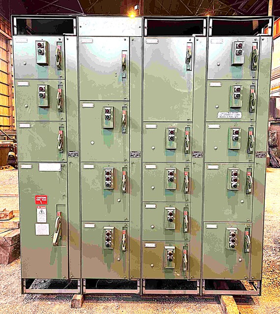 Allen-Bradley, low voltage motor control, 1200 Amp main, (9) size 1, (4) size 1, (1) size 3, all combination - Image 1