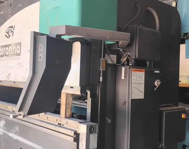 250 Ton, Piranha #Pro-II-250-12, CNC Hydraulic Press Brake, 12' overall, 124" between housing, 30 HP, Delem - Image 4