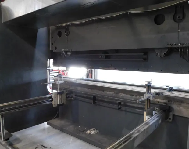 250 Ton, Standard #AB250-12, CNC Hydraulic Press Brake, 12' overall, PC 800 CNC Control, 48" Backgauge - Image 2