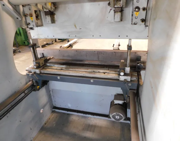 40 Ton, Primeline/Baykal #1254, CNC Hydraulic Press Brake, 4' overall, 2-Axis Elgo CNC Control, 24" - Image 3