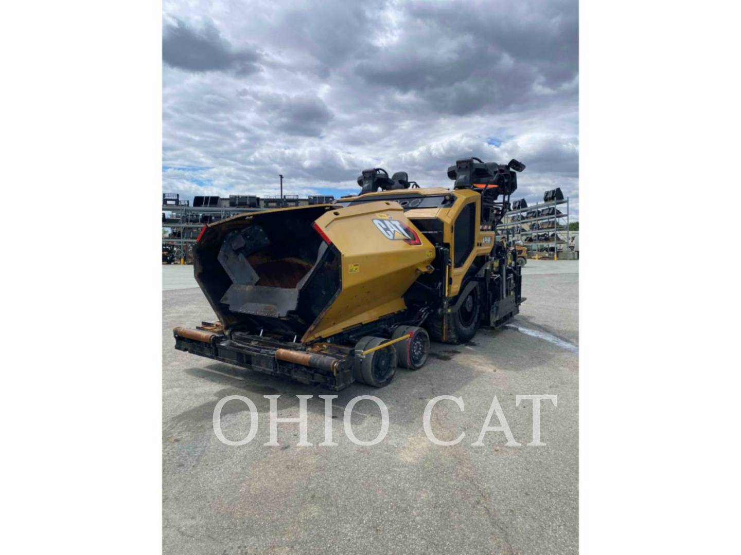 Caterpillar AP500, Asphalt Distributor, 487 hours, S/N: 63600137, 2025 - Image 2