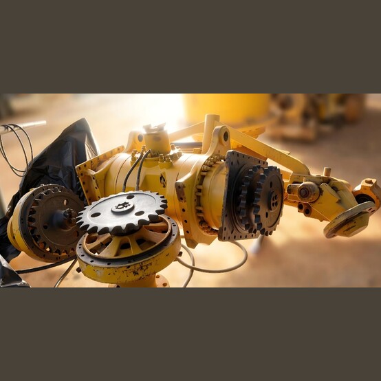 Caterpillar #14M, Motor Grader Parts Package, (3) hub assemblies, (2) final drive assemblies, front axle - Image 1