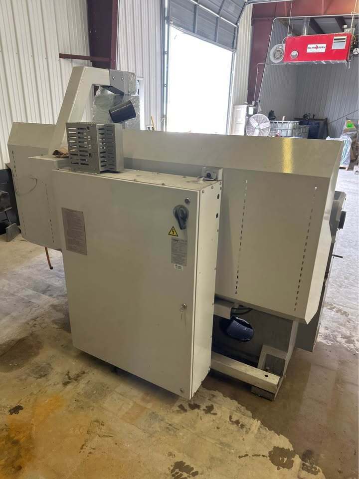Haas #TL-2, CNC Lathe, 20" swing, 48" machining length, 16" turning diameter, 8" chuck, 12 HP, 2000 RPM - Image 3