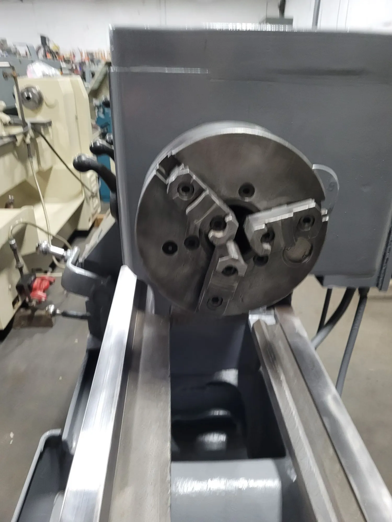 19" x 102" LeBlond #19-Regal, Engine Lathe, 10 HP, 25-1000 RPM, 10" 3-Jaw chuck, Follow Rest, 3x Steady Rest - Image 6