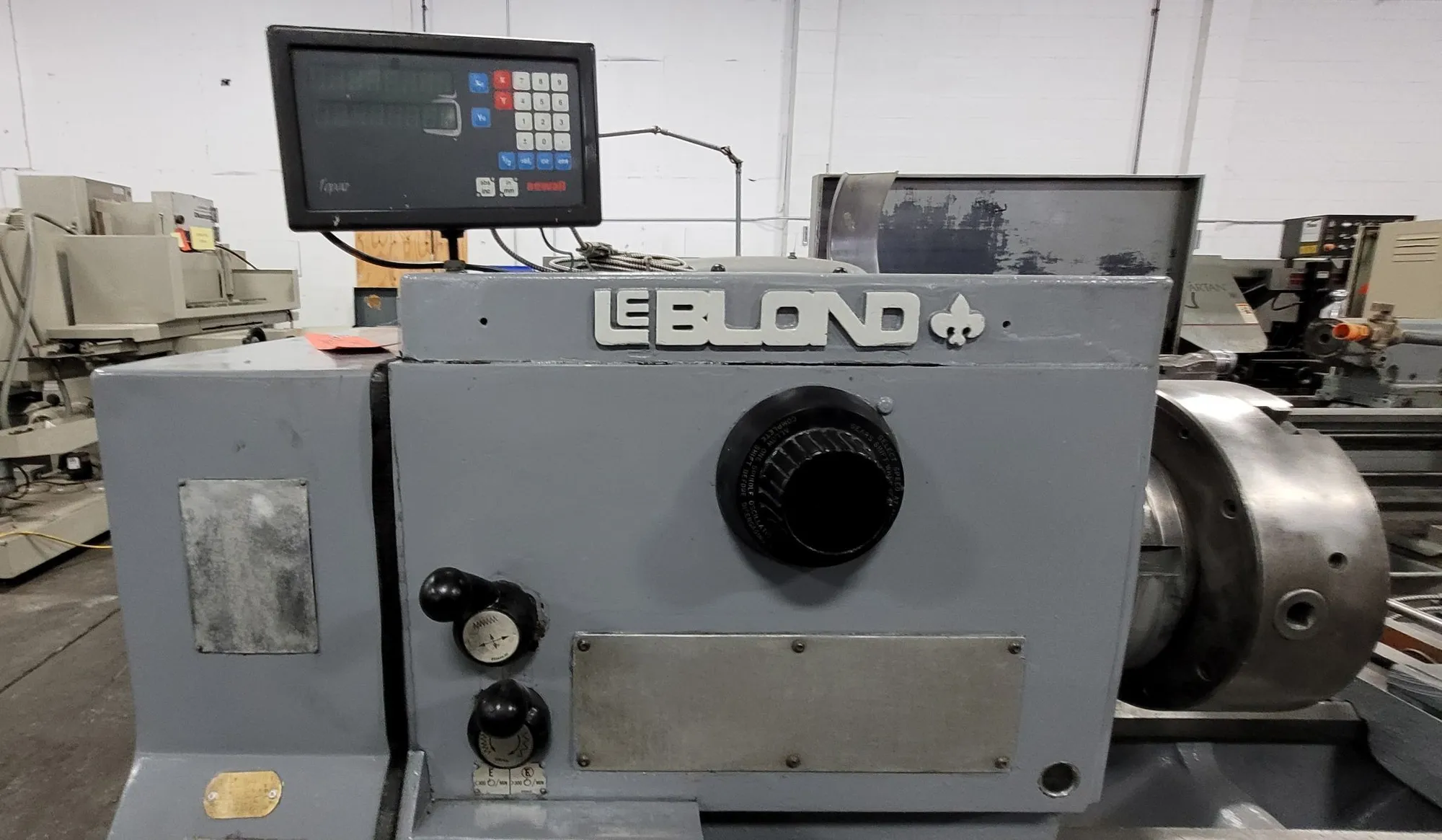 20" x 82" LeBlond Makino #Regal-19, Servo Shift Engine Lathe, 3" Bore, 12" Chuck, digital read out - Image 7