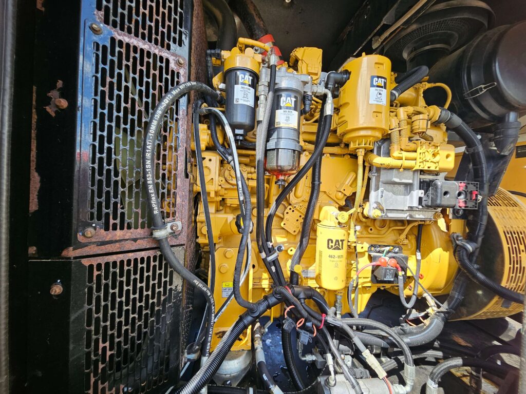 200 KW Caterpillar #XQ200-T4i, Mobile Diesel Generator, 1800 RPM, 480/208 Volt, 274/694 amps, EMCP 4.2 - Image 7