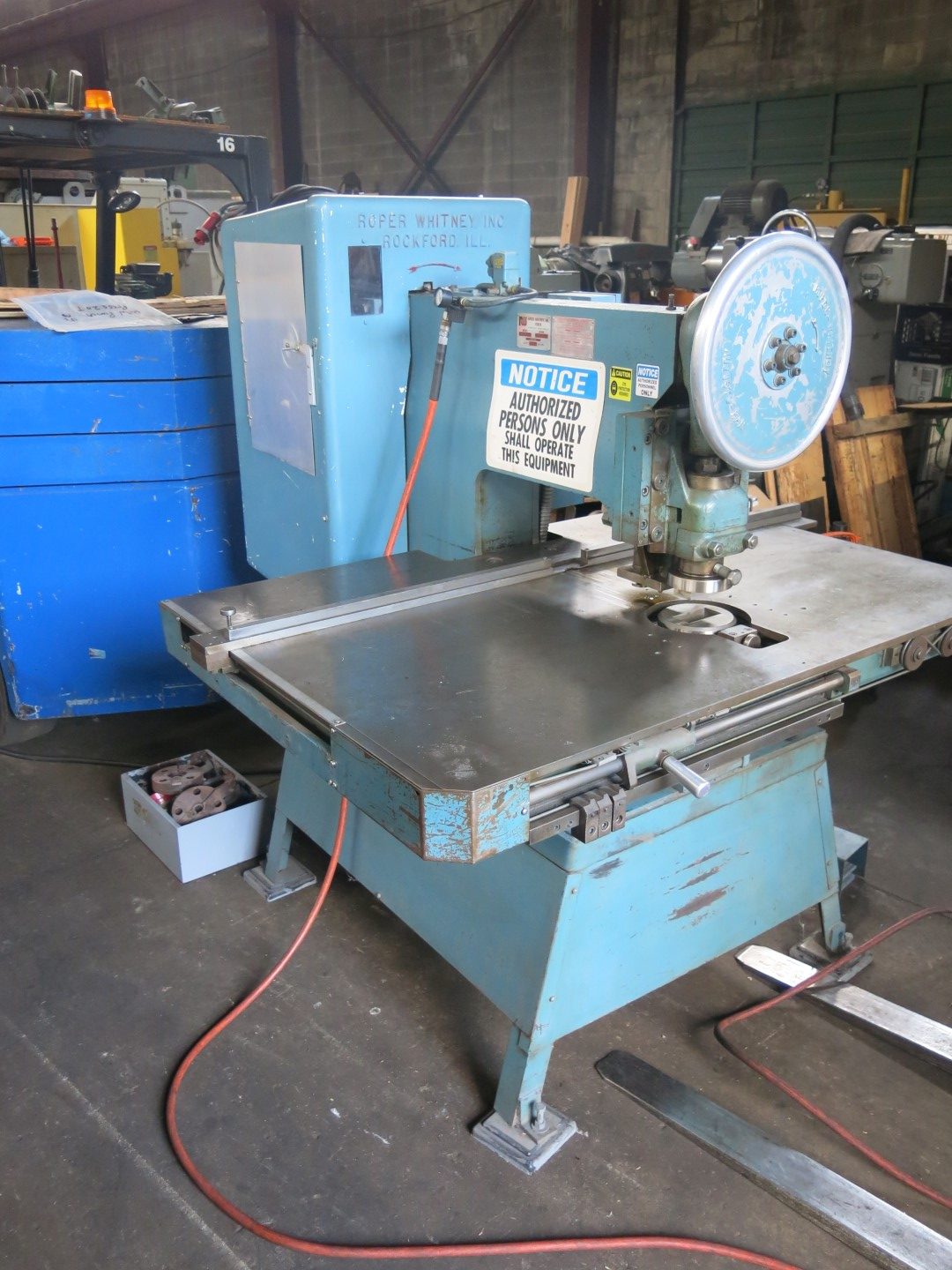 20 Ton, Roper Whitney #ARLT-231, deep throat punch press, w/ gauging table, 2" stroke - Image 1