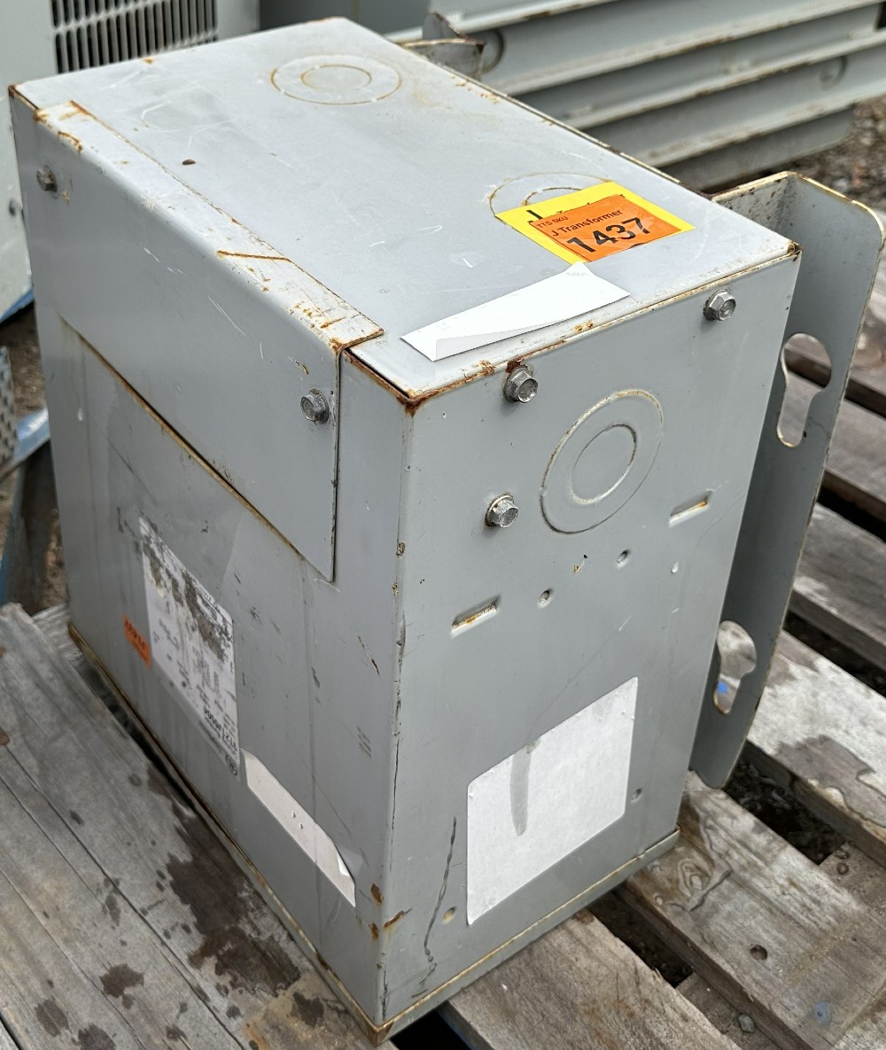 5 KVA 575 Primary, 380 Secondary, General Electric (General Electric) 3-Phase Transformer, 60 Hz - Image 2