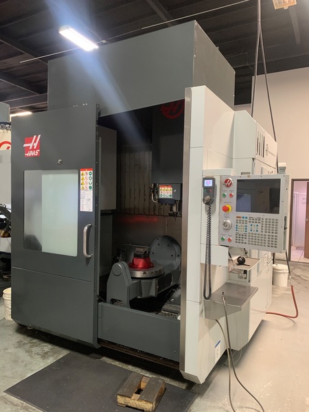 Haas #UMC-750, CNC vertical machining center, 41 automatic tool changer, 30" X, 22" Y, 20" Z, 12000 RPM, #40 - Image 1