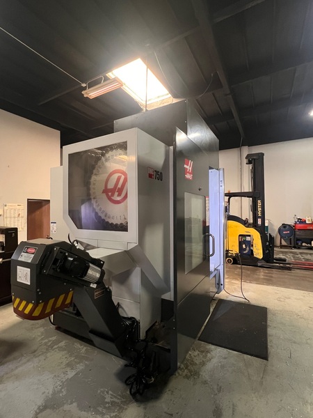 Haas #UMC-750, CNC vertical machining center, 41 automatic tool changer, 30" X, 22" Y, 20" Z, 12000 RPM, #40 - Image 8