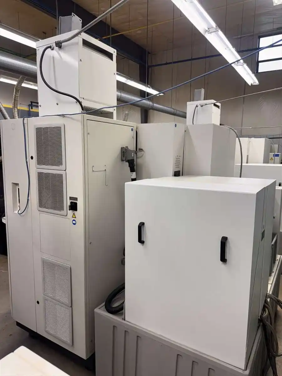 Charmilles #Cut-200-SP, wire Electrical Discharge Machine, 26.77" x 17.72" table, 13.8" X, 8.66" Y, 8.66" Z - Image 9