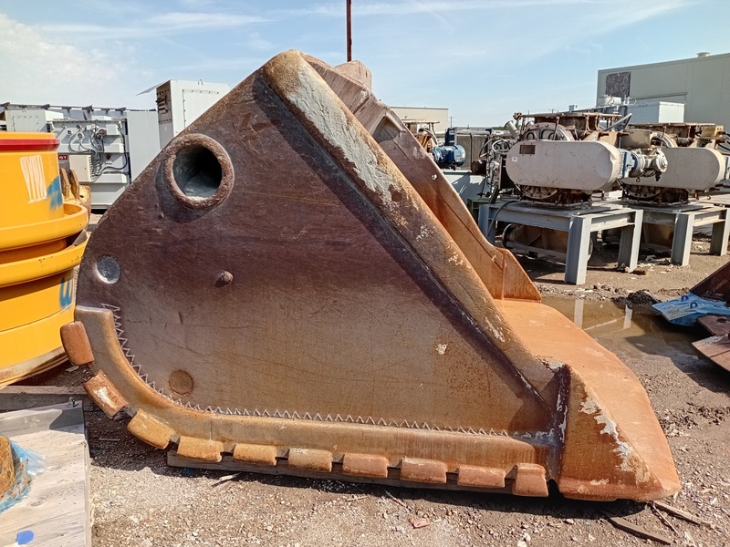 10 Yard Scoop Bucket for ST1530 Underground Loader, 114" L x 115" width x 74" H - Image 2