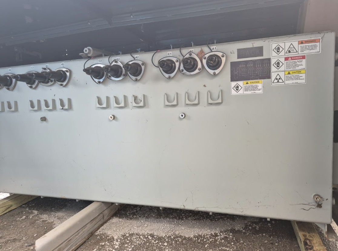 630 Amp, G & W #Triad-Series-2, SF6 Gas Insulated Switchgear, 4160 Volts, 4-way gas switch, SEL-751 relay - Image 6