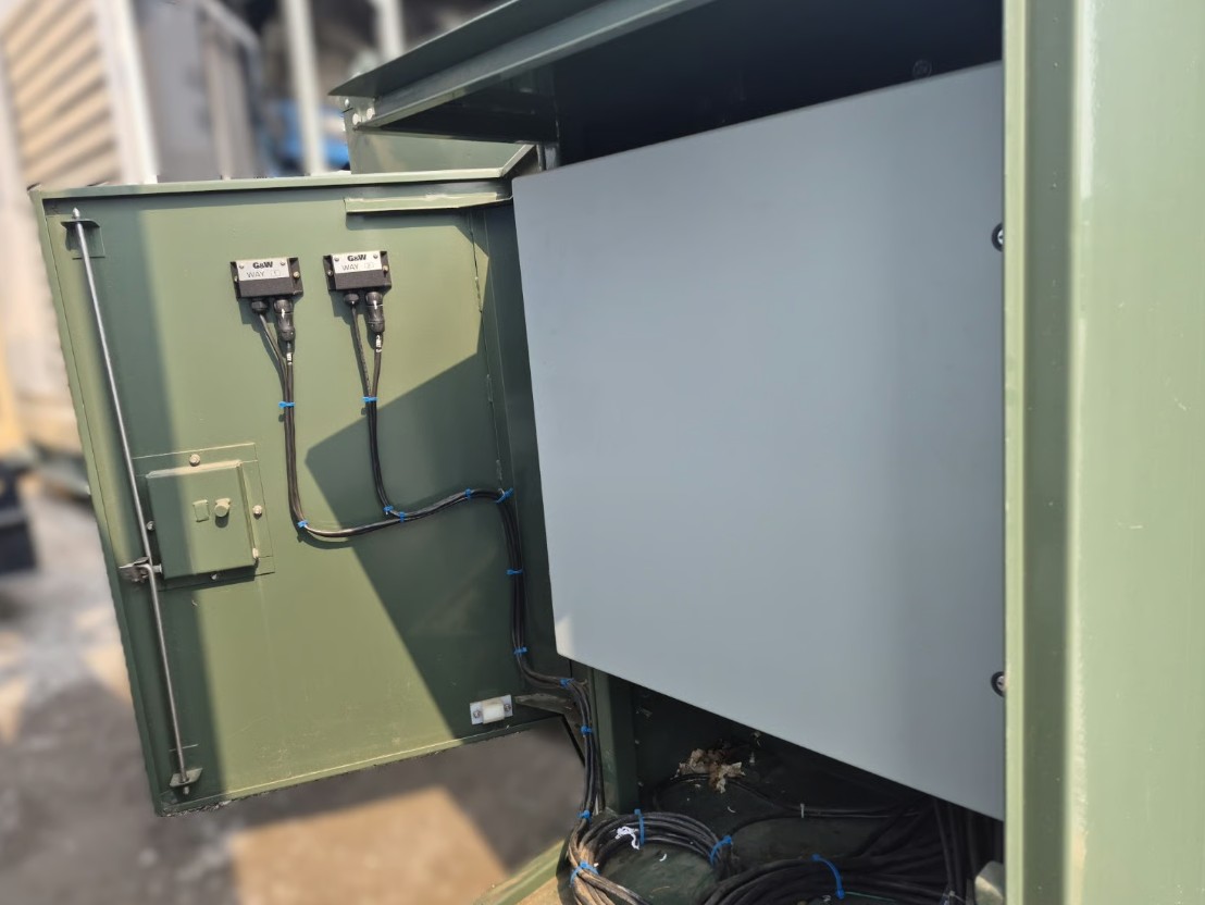 630 Amp, G & W #Triad-Series-2, SF6 Gas Insulated Switchgear, 4160 Volts, 4-way gas switch, SEL-751 relay - Image 8