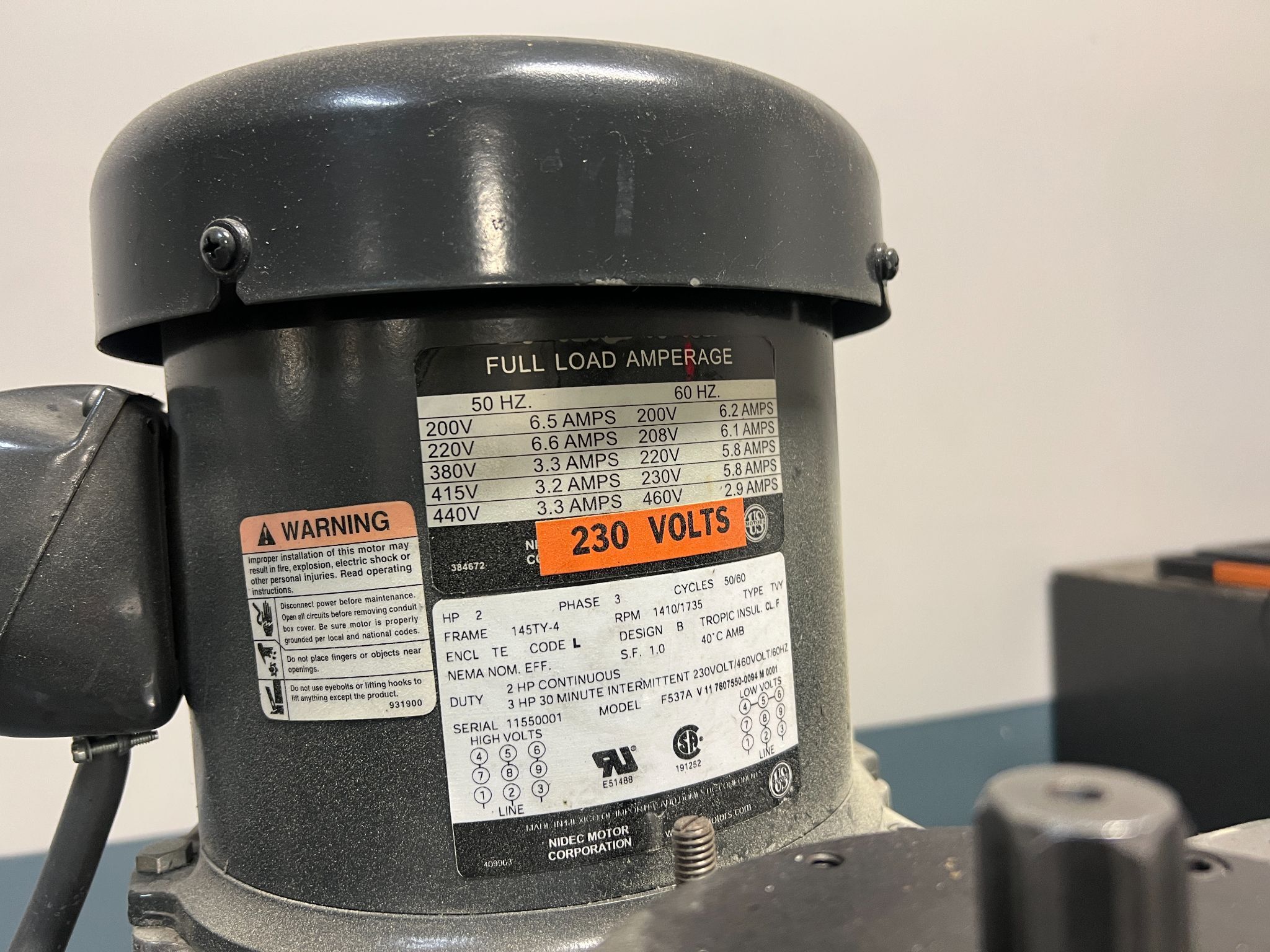 Bridgeport, vertical mill, 9" x49" table, 2 HP, 2-Axis Acu-Rite digital read out, variable speed, power - Image 4