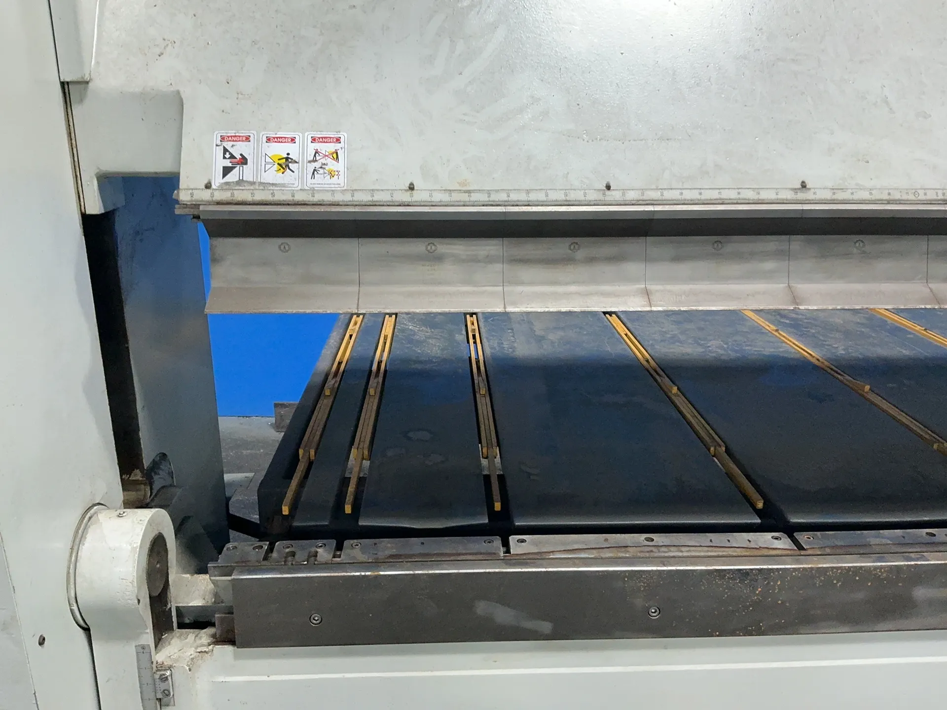 63" X 126" Ras Reinhardt #74.30, CNC Folder, 0.158" Max Material Thickness, System 9000 Controller - Image 5