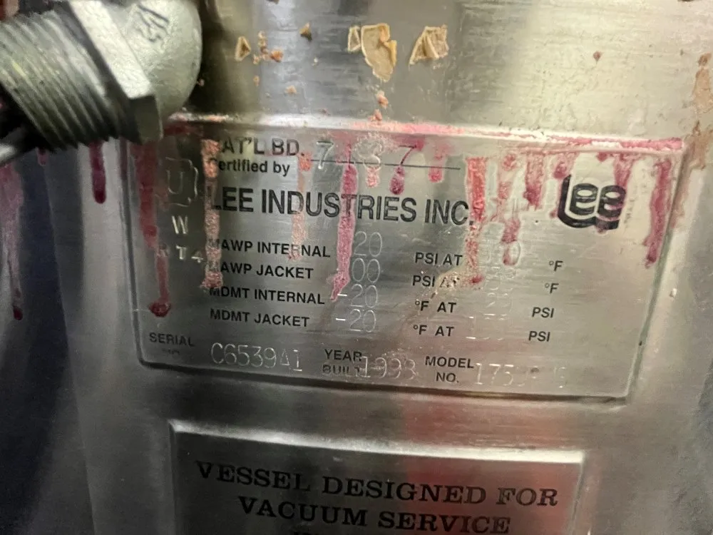 175 Gallon Lee, Double Motion Vacuum Kettle, 304 Stainless Steel, 48" diameter X 22" Straight Side, 20 PSI @ - Image 2