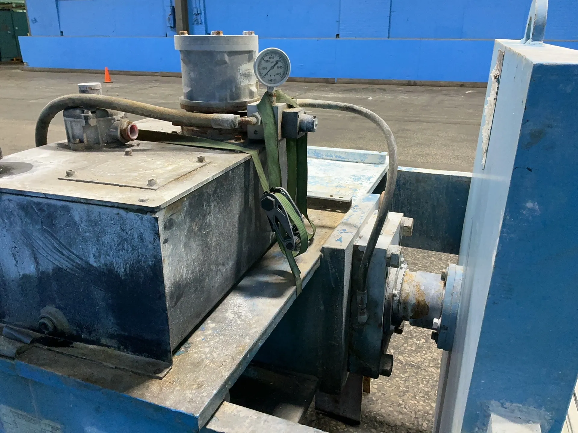Eimco #M1200FB, Filter Press, 47" X 47" Plates, 115 Ton Max Thrust, 4600 PSI Max Oil Pressure, 1990 - Image 6