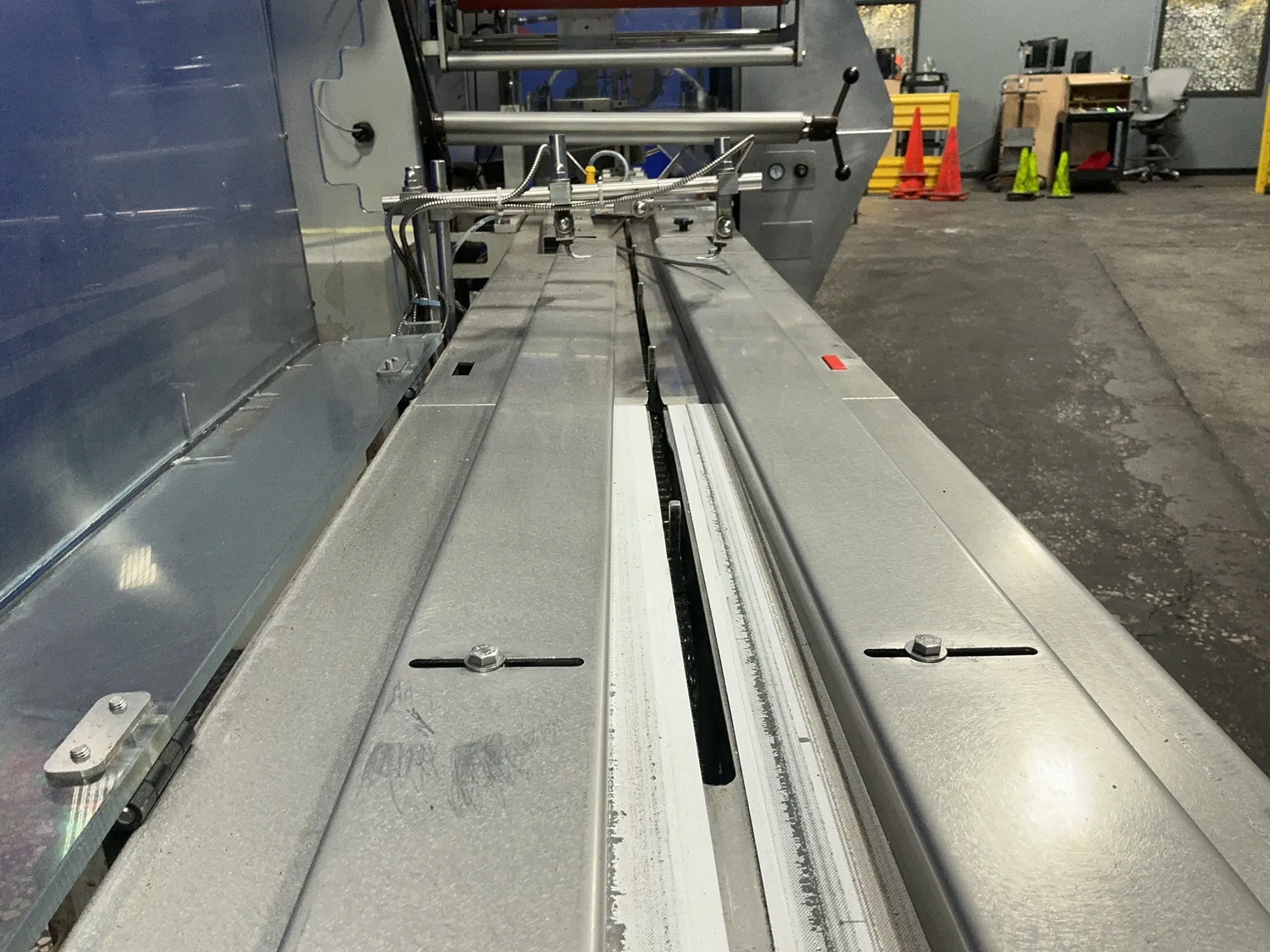 Bosch #Liniun-303, Flow Wrapper, 122" X 2.5" Package Size, 7 A, 3/60/230 V. - Image 6