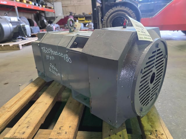 15 HP 1800 RPM Reliance, Frame SC2512ATZ, TEFC BB, 500 VA, 300/150 VF - Image 2