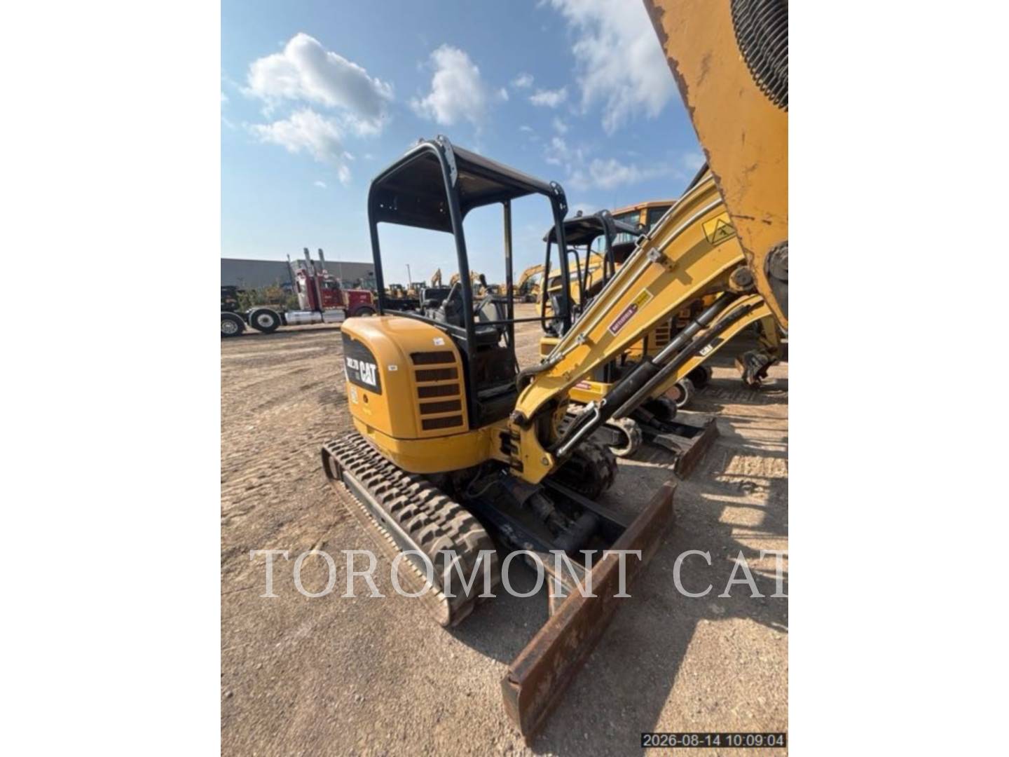 Cat 302.7D, Mini Excavator, 2628 hours, S/N: LJ700851, 2016 - Image 2