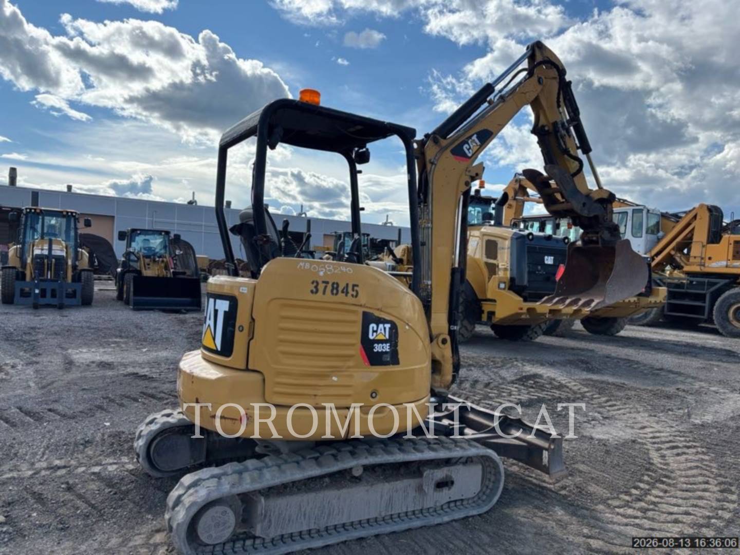 Cat 303E, Mini Excavator, 2029 hours, S/N: HHM01604, 2015 - Image 3