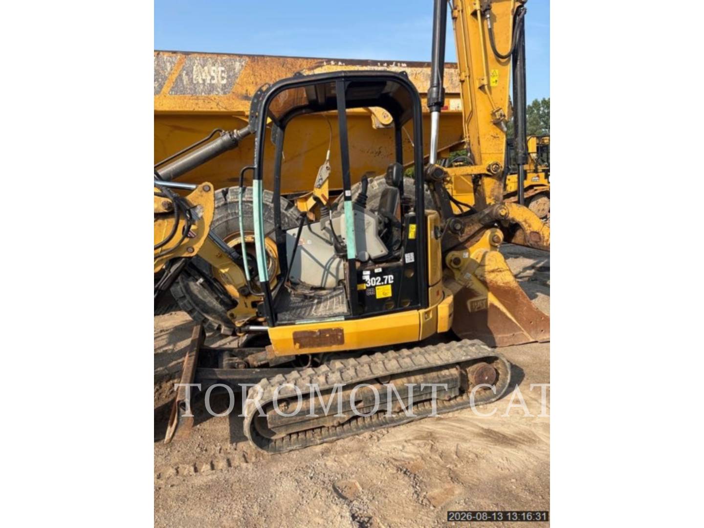 Cat 302.7DCR, Mini Excavator, 2144 hours, S/N: LJ700548, 2015 - Image 1