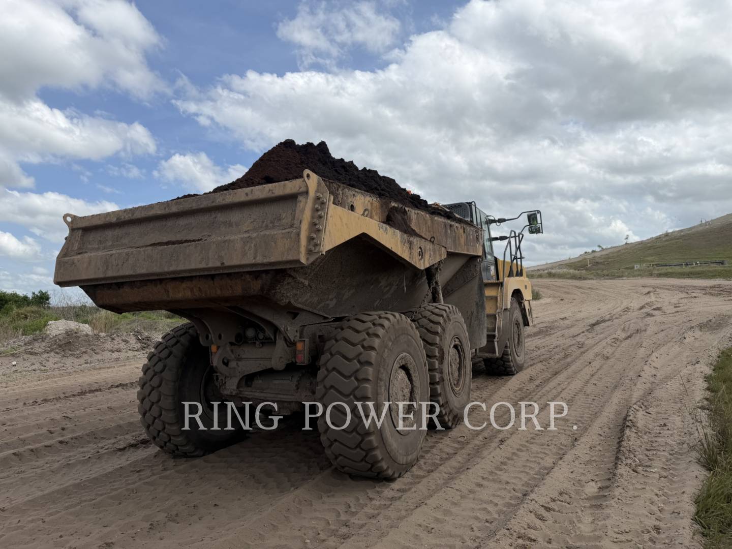 Caterpillar 725TG, Articulated Truck, 8397 hours, S/N: 3T900243, 2021 - Image 3