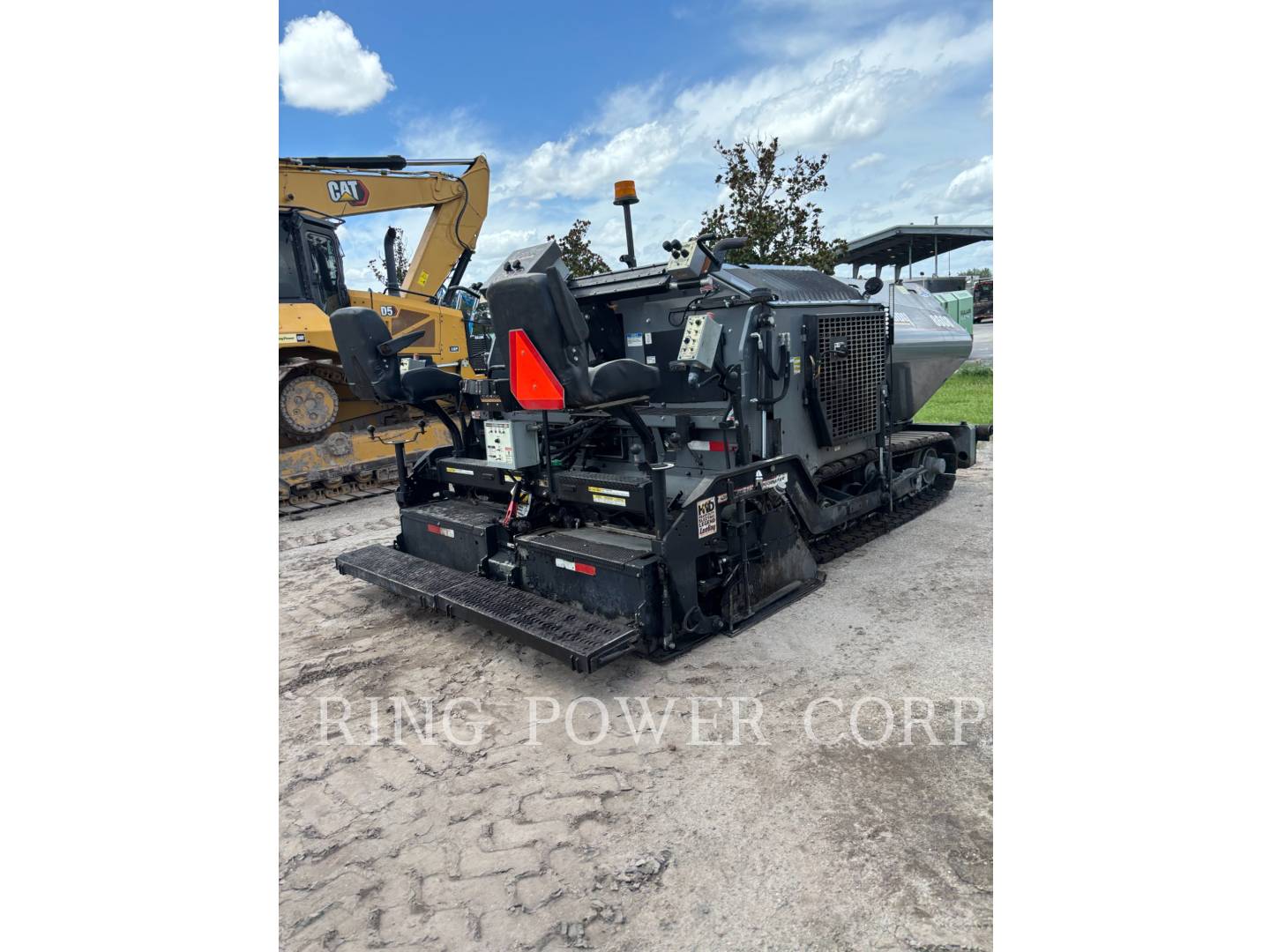Lee-Boy 8608, 1309 hours, S/N: 429989, 2024 - Image 3