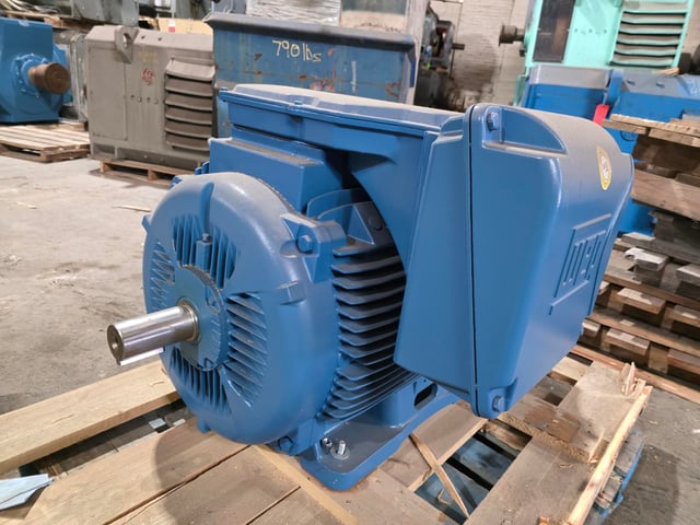 250 HP 1800 RPM Weg, Frame 445/7TS, TEFC BB, 460 Volts, New Surplus - Image 3