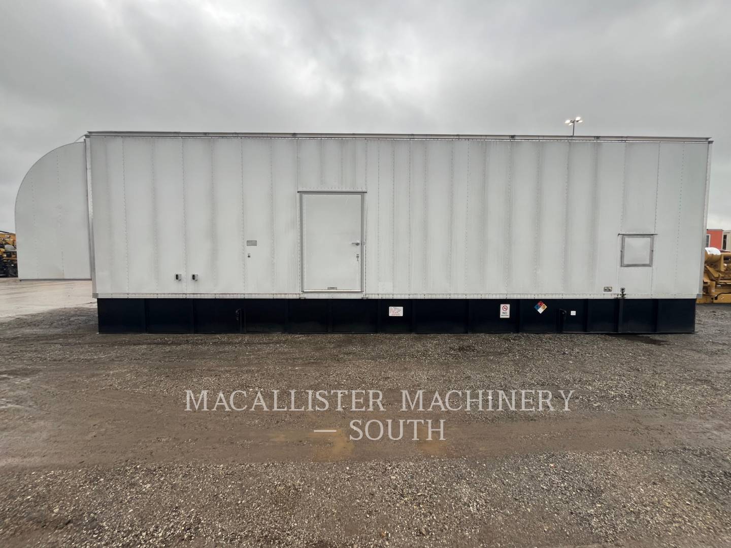2000 KW Caterpillar 3516C, Diesel, 1800 RPM, 480V, 207 hours, 2015 - Image 1