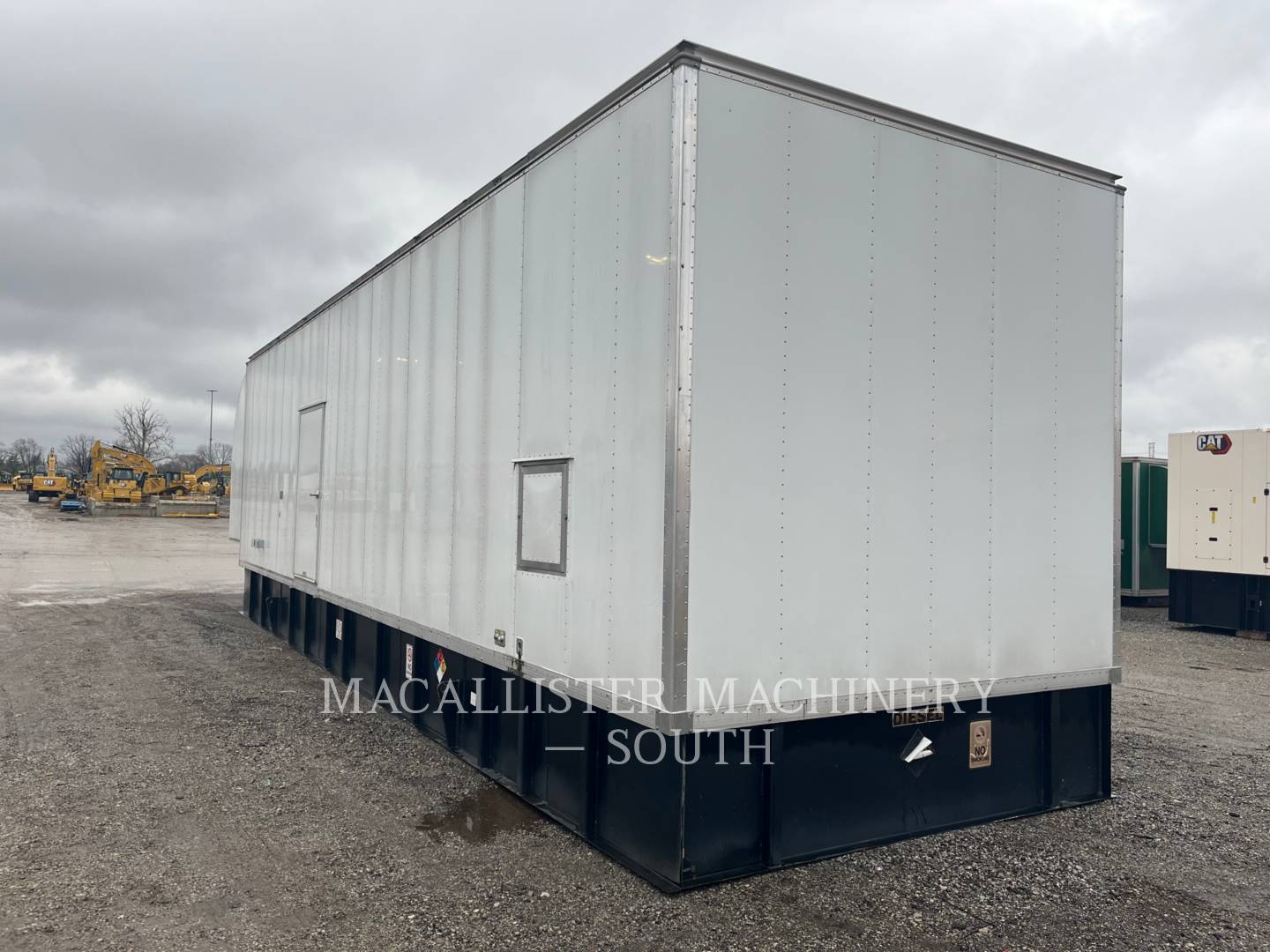 2000 KW Caterpillar 3516C, Diesel, 1800 RPM, 480V, 207 hours, 2015 - Image 3